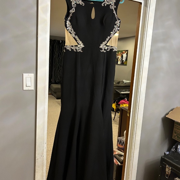 NWOT Rozzeti Prom/Formal Dress - Picture 3 of 5
